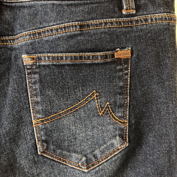 NWOT Max Jeans Capri Jeans Sz 12 Dark Wash - Picture 5 of 9